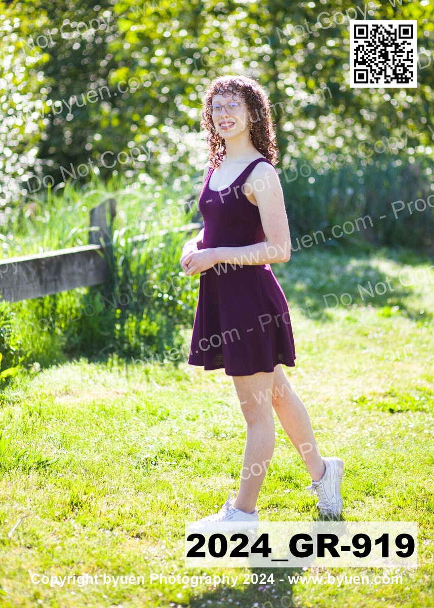 2024 Grad 919 Byuen Photography